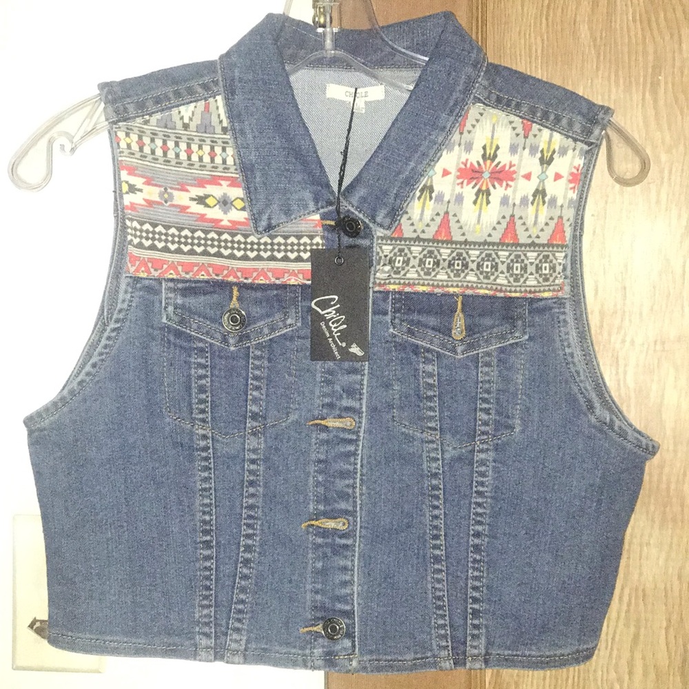 Cropped Sleeveless denim jacket with Aztec designs